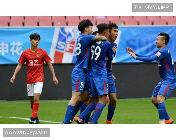 95甲A申花与鲁能巅峰对决展现足球魅力与激情的较量